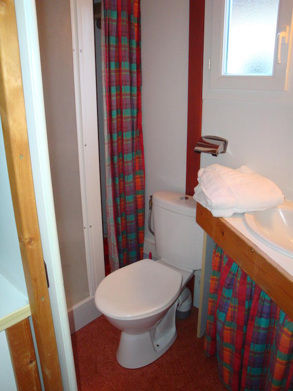 Le Pas De L'Ours Hotell Aston Rum bild